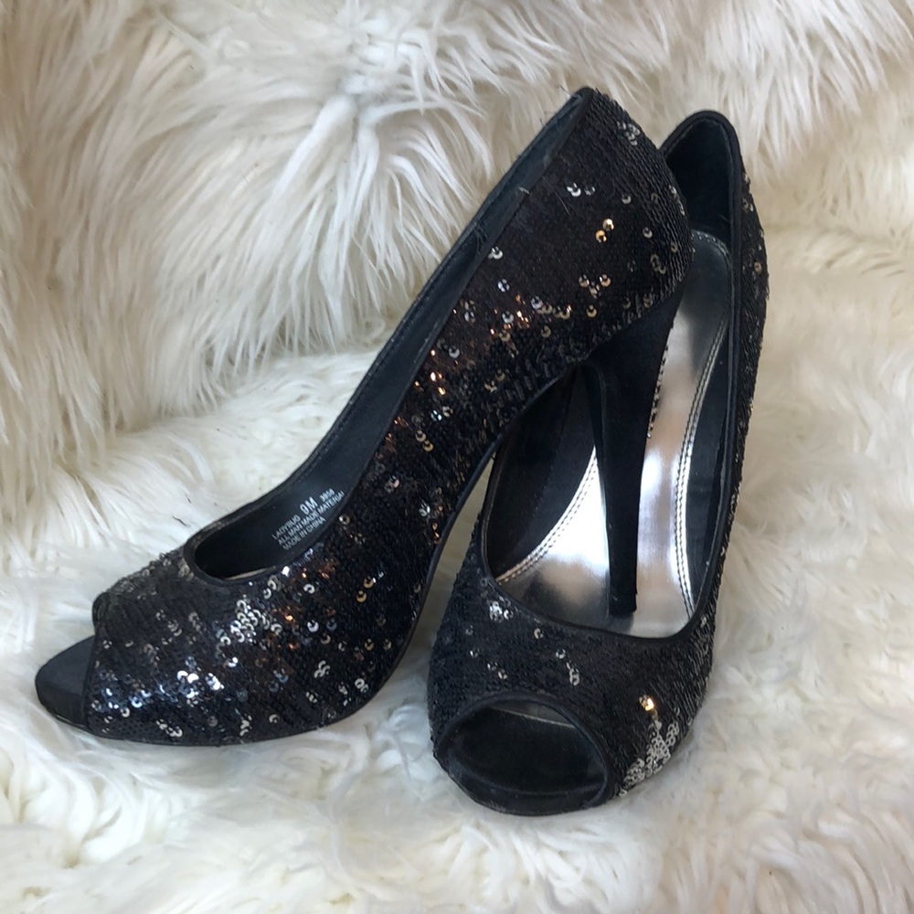Chinese Laundry black and silver sequin pumps